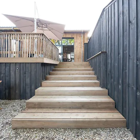 Maison Lacanpon, 3 Maisons Reunies En Bord De Canal A Cazaux Holiday home La Teste-de-Buch