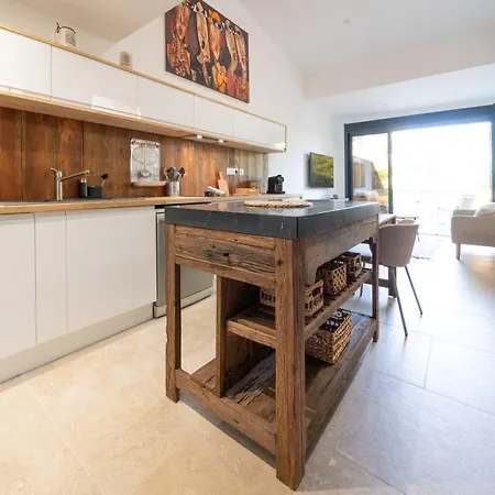 Maison Lacanpon, 3 Maisons Reunies En Bord De Canal A Cazaux Holiday home