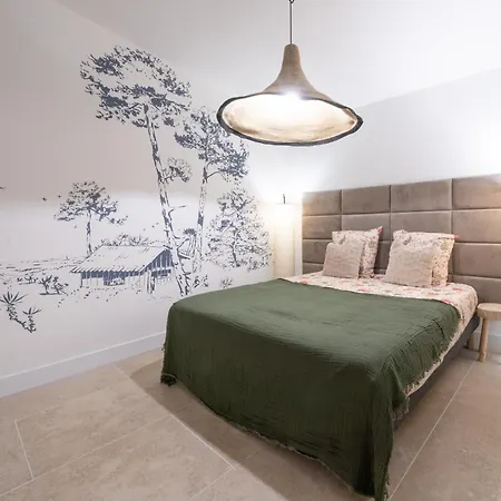 Maison Lacanpon, 3 Maisons Reunies En Bord De Canal A Cazaux Holiday home *