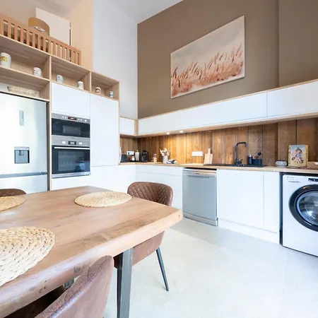 Maison Lacanpon, 3 Maisons Reunies En Bord De Canal A Cazaux Holiday home La Teste-de-Buch